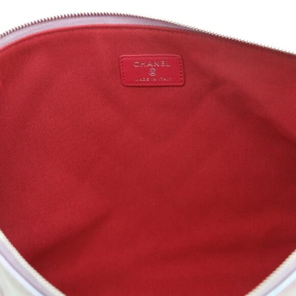 CHANEL Iridescent Lambskin Quilted Large Gabrielle Cosmetic Case Light Purple - Picture 6 of 13